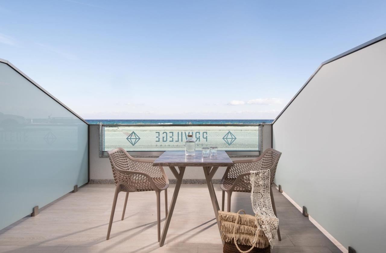 Privilege Luxury Living Sarti Esterno foto